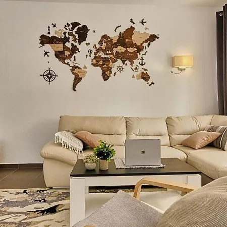 Lovely Apartment:quiet, Sunny And Residential Apartment